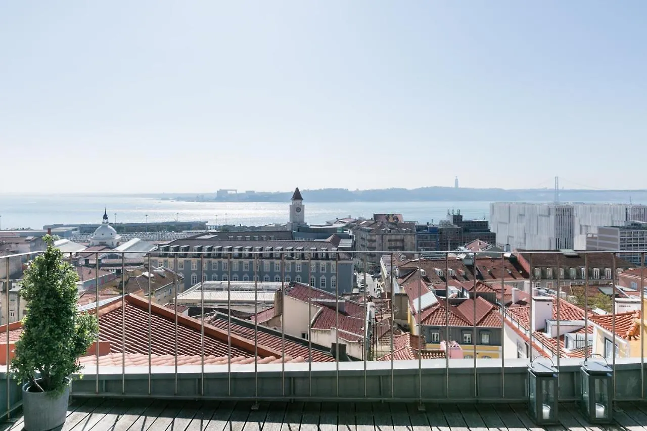 Breathtaking River-City View Two Private Terraces 3 Bedrooms And 3 Bathrooms 17Th Century Building Central Bica Chiado District Лиссабон 0*,  Португалия