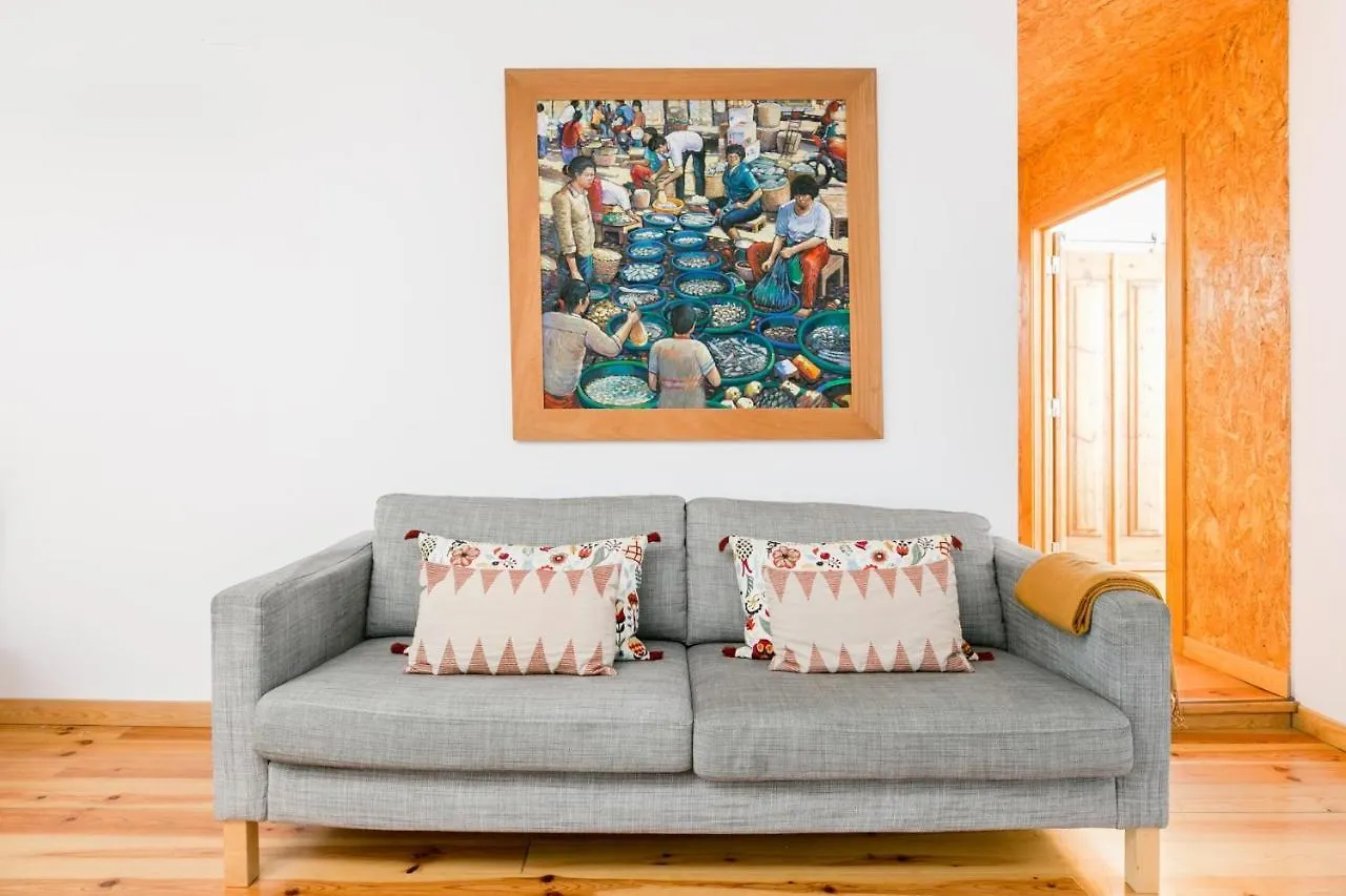Breathtaking River-City View Two Private Terraces 3 Bedrooms And 3 Bathrooms 17Th Century Building Central Bica Chiado District Lisboa Apartmán